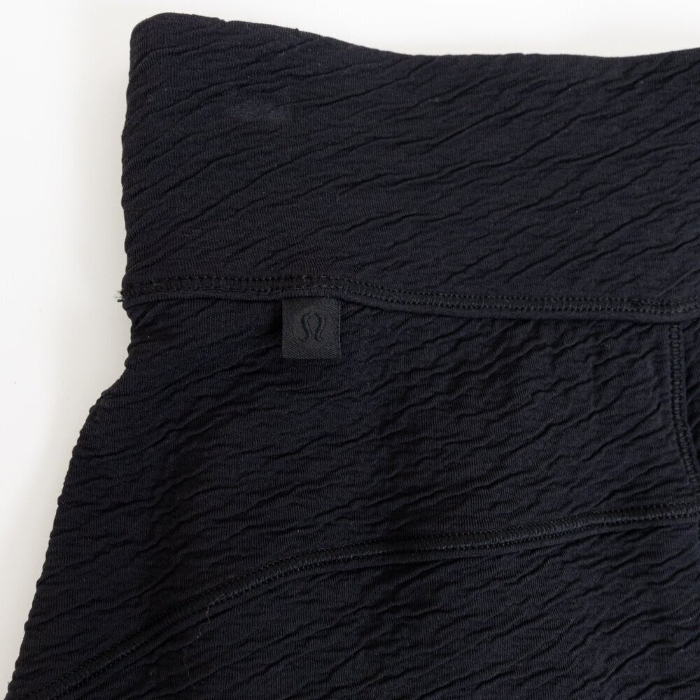 Lululemon Can You Feel The Pleat Crop Capri Pants Wide Leg 21" Black - Picture 10 of 12